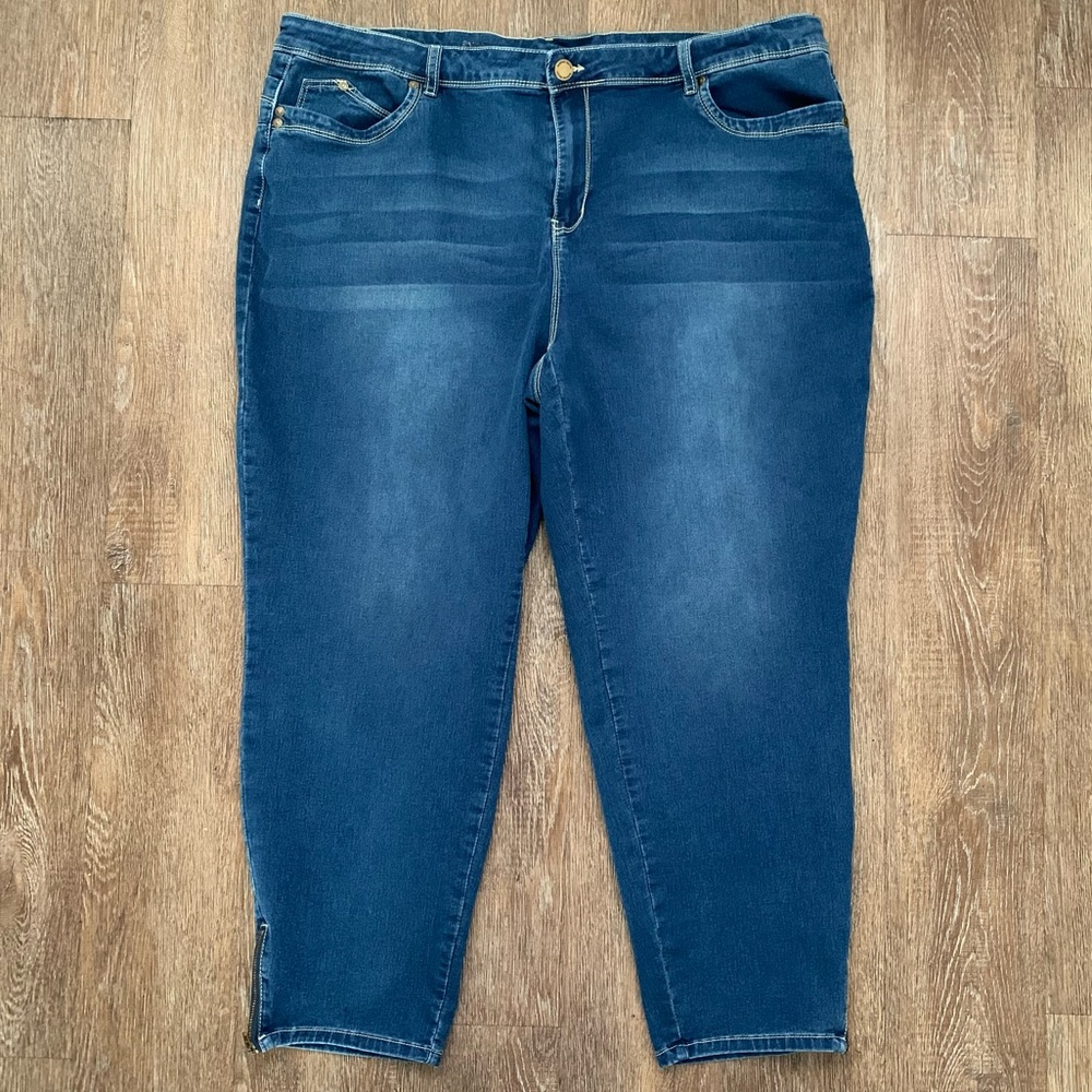 Avenue Denim Skinny Jeans Size 26